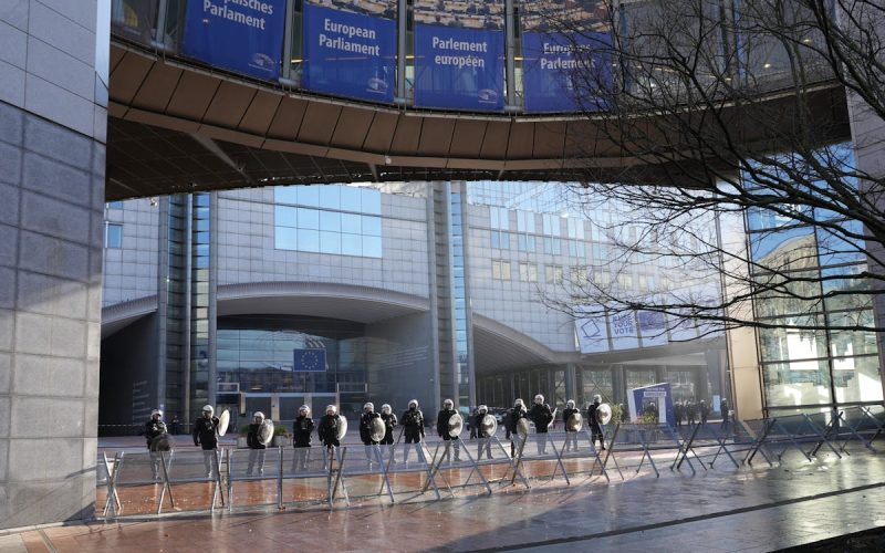 What caused the salary supplement scandal in El Salvador?